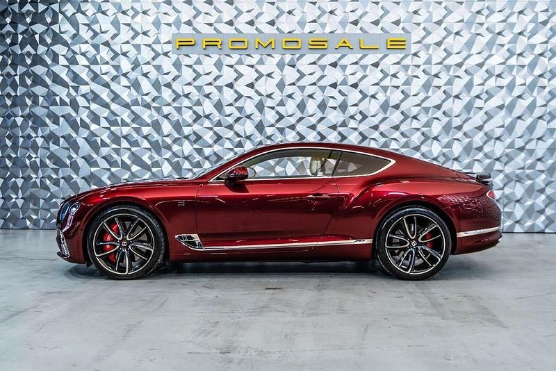 Używany Bentley Continental GT 635 KM (467 kW) 2018 Czerwony