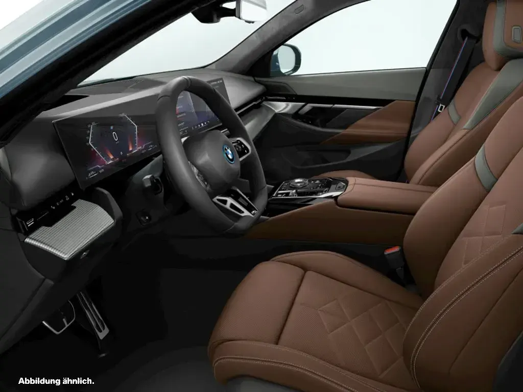 Gebraucht BMW 550e M Sport 489 PS (359 kW) 2025 Grün Kombi