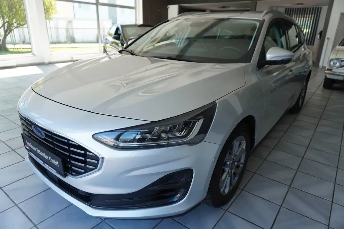 Usata Ford Focus Titanium 120 CV (88 kW) 2022 Argento Station wagon