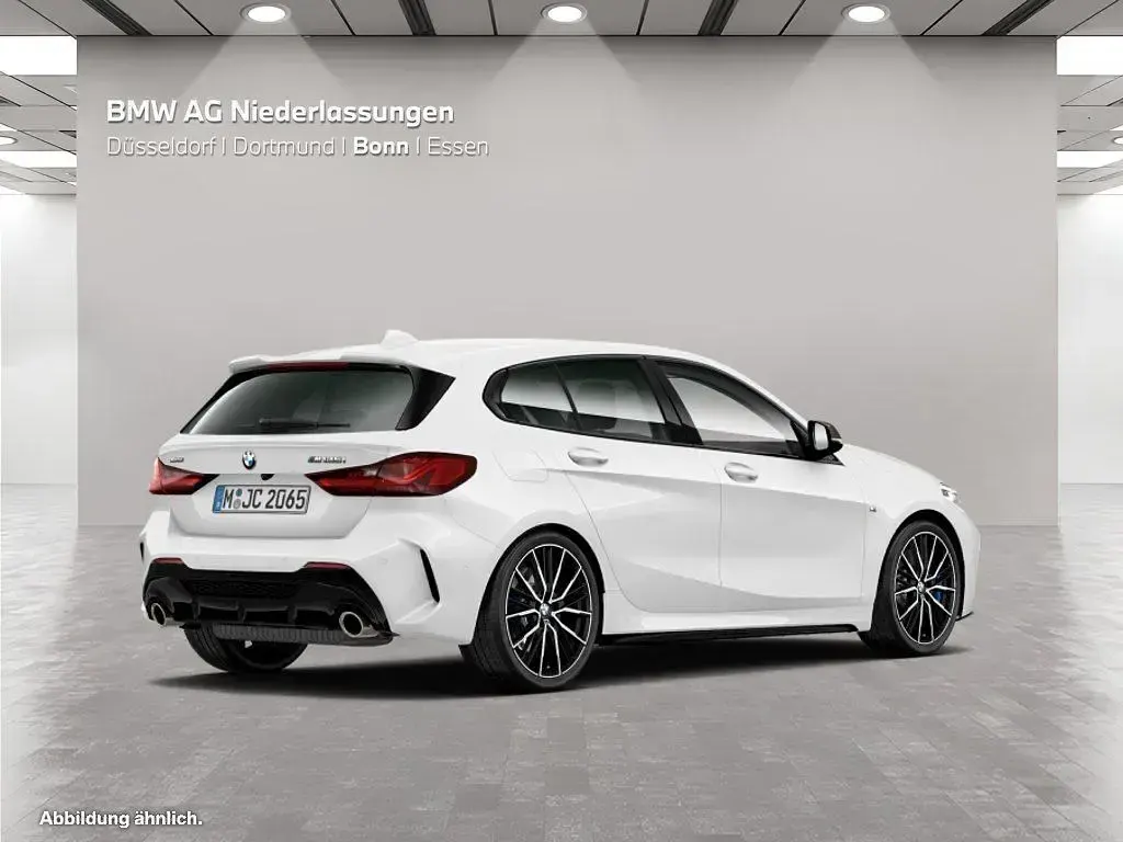 Usata BMW M135 Performance 306 CV (225 kW) 2023 Bianco Utilitaria