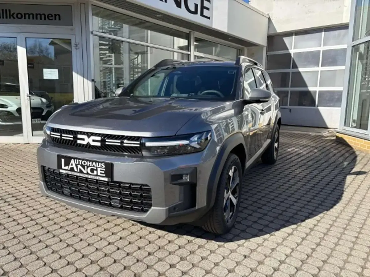 Neu Dacia Bigster Journey 140 PS (102 kW) 2026 Grau SUV
