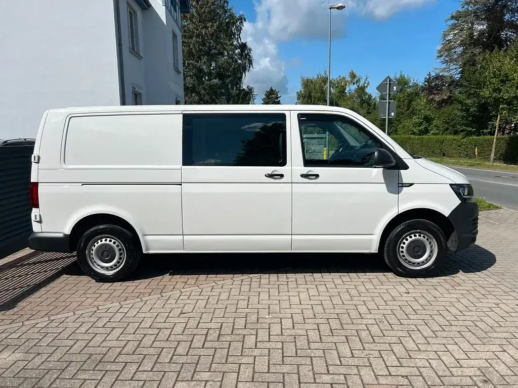 Second-hand VW Transporter 150 CP (110 kW) 2018 Alb Van