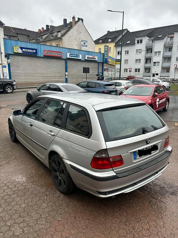 Gebraucht BMW 320 150 PS (110 kW) 2003 Kombi