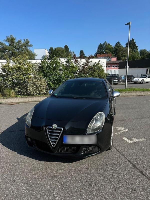 Schwarz Gebraucht 2012 Alfa Romeo Giulietta Kleinwagen | 4.550 € (Guter Preis) - Bild 1/4