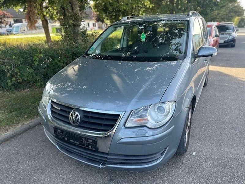 Schwarz Gebraucht 2009 VW Touran United Van / Kleinbus | 2.200 € (Superpreis) - Bild 1/4