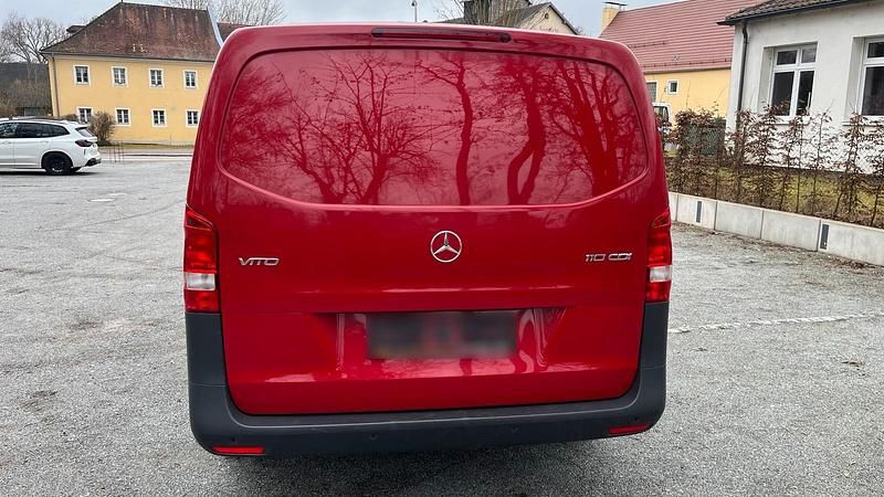 Gebraucht Mercedes Vito 102 PS (75 kW) 2020 Van
