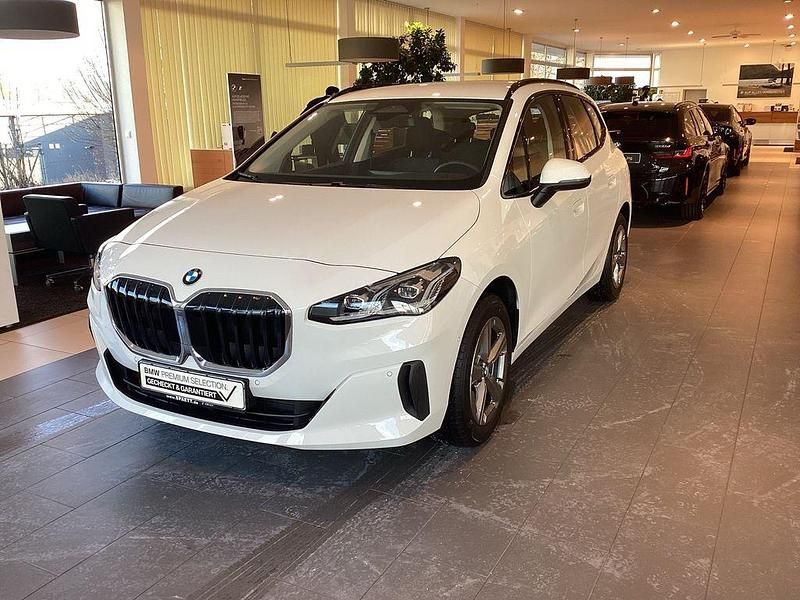 Gebraucht BMW 220 Active Tourer Efficient Dynamics 156 PS (114 kW) 2025 Alpinweiß uni Van / Kleinbus