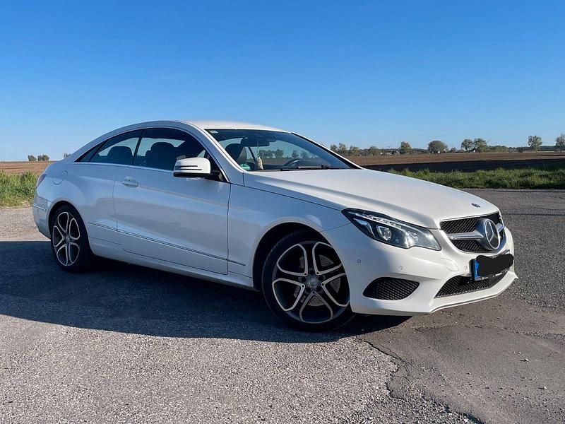 Occasion Mercedes E200 185 ch (136 kW) 2014 Blanc Coupé