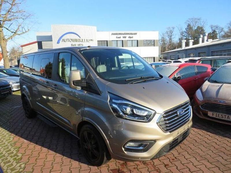 Silber Gebraucht 2018 Ford Tourneo Custom Van | 32.800 € (Teuer) - Bild 1/4