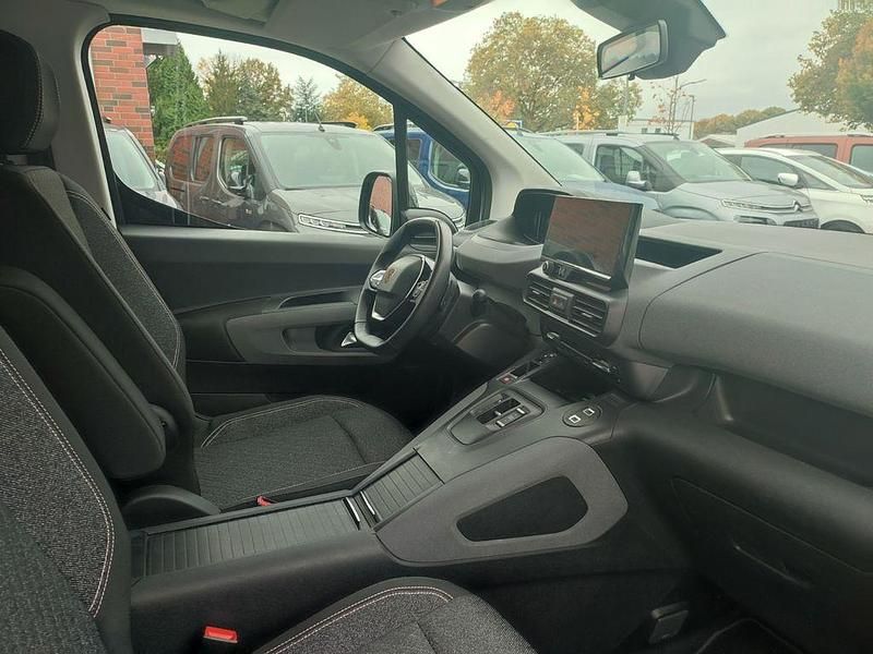 Gebraucht Peugeot Rifter 131 PS (96 kW) 2024 Grau Van / Kleinbus