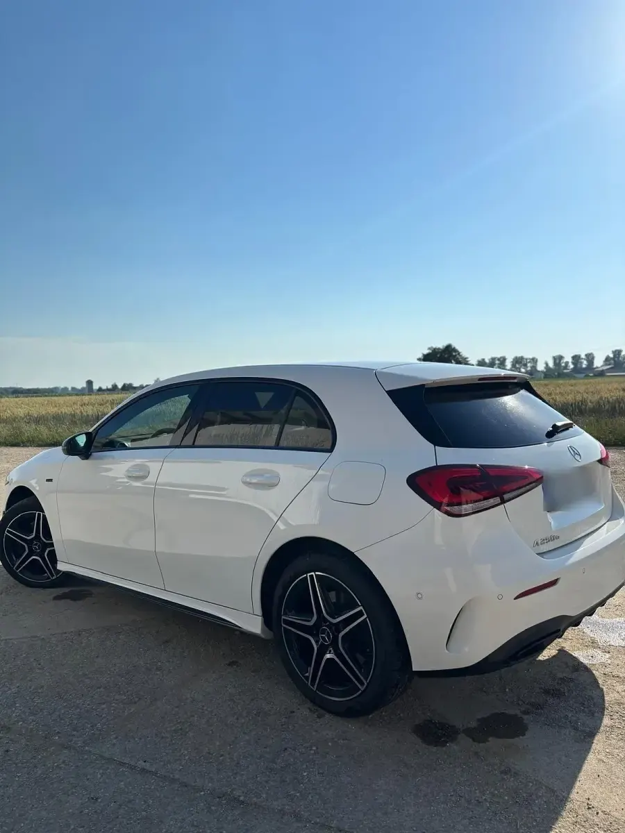 Gebraucht Mercedes A250 AMG 218 PS (160 kW) 2021 Kombi