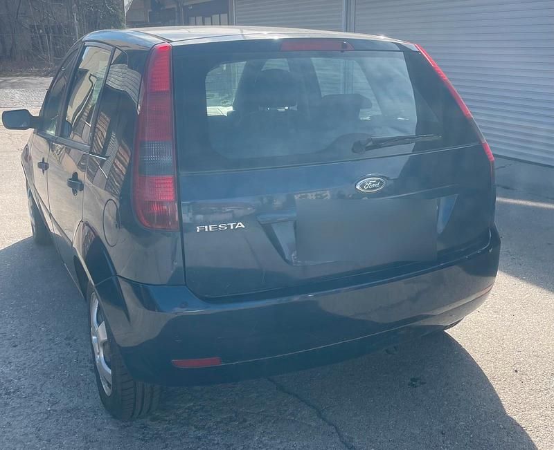 Gebraucht Ford Fiesta 2004 Blau Kleinwagen