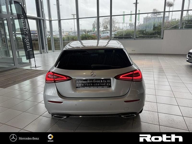 Gebraucht Mercedes A200 Progressive 150 PS (110 kW) 2019 Silber Limousine
