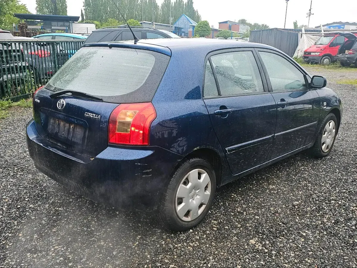 Gebraucht Toyota Corolla 110 PS (80 kW) 2003 Blau Limousine