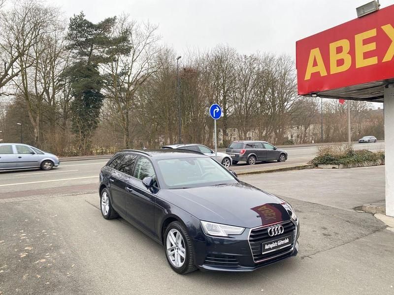 Gebraucht Audi A4 Design 150 PS (110 kW) 2017 Blau Kombi