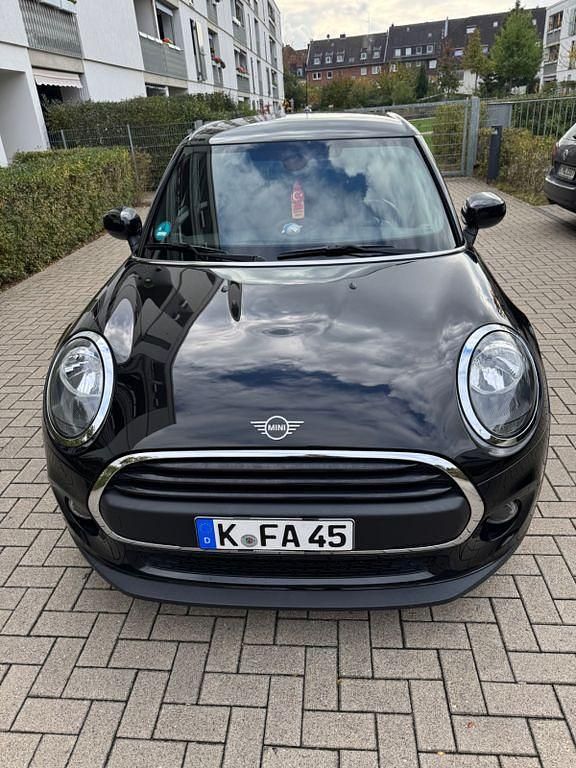 Schwarz Gebraucht 2020 Mini ONE Kleinwagen | 16.200 € (Fairer Preis) - Bild 1/4