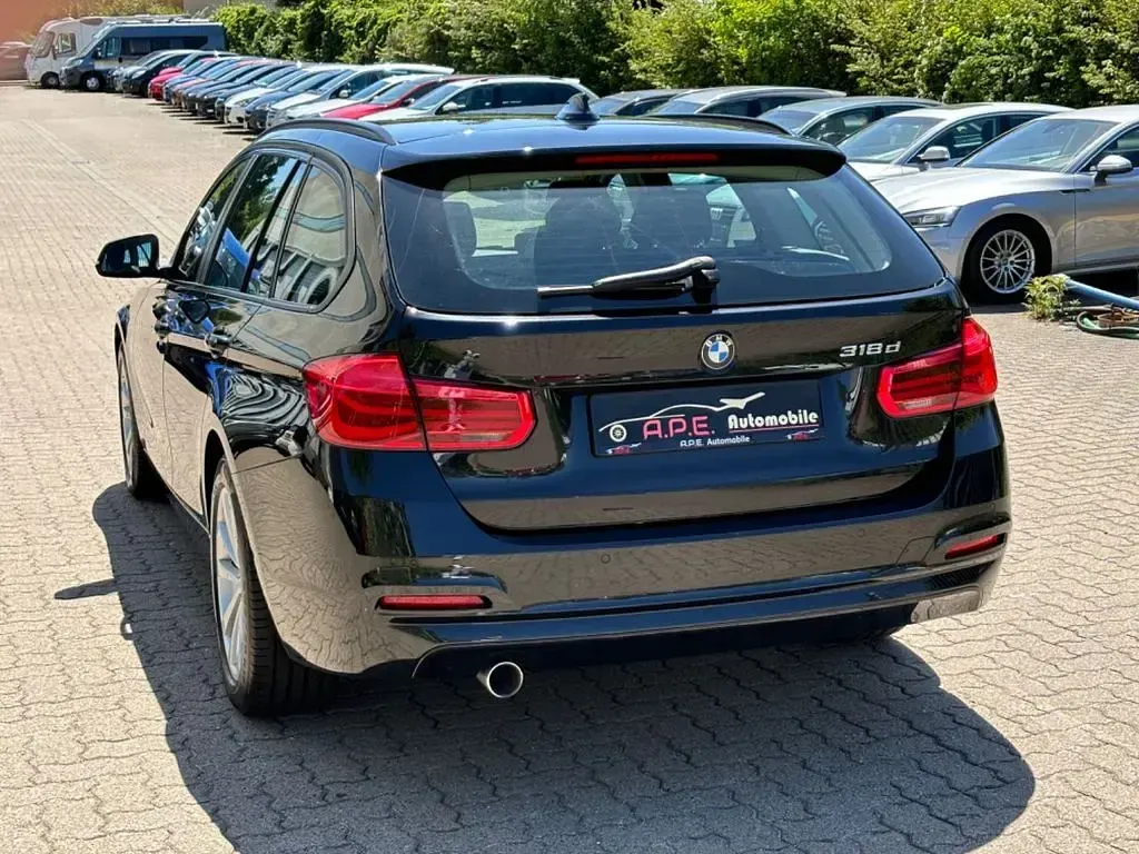 Gebraucht BMW 318 Performance 150 PS (110 kW) 2018 Schwarz Kombi