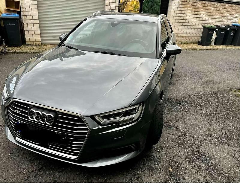 Gebraucht Audi e-tron Sportback 110 kW (150 PS) 2020 Grau SUV