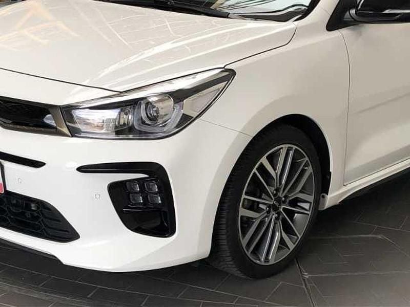 Gebraucht Kia Rio 120 PS (88 kW) 2022 Schneeweiss Limousine