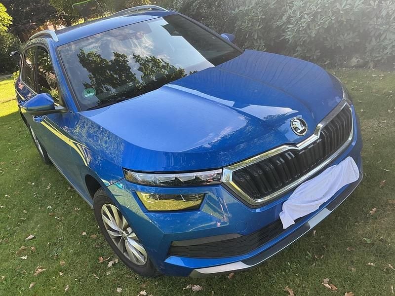 Blau Gebraucht 2021 Skoda Kamiq SUV | 16.450 € (Superpreis) - Bild 1/4