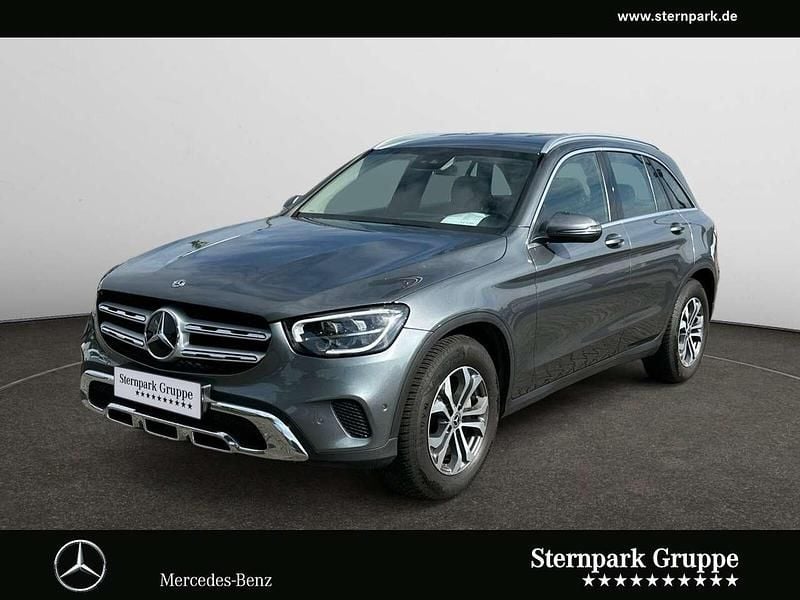 Grau Gebraucht 2019 Mercedes GLC220 SUV | 33.890 € (Guter Preis) - Bild 1/4