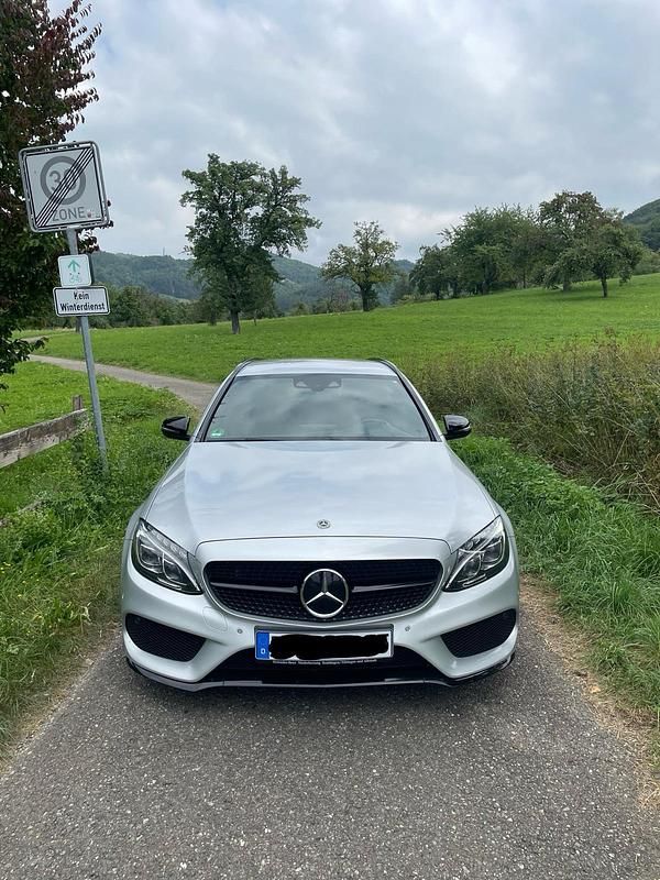 Silber Gebraucht 2015 Mercedes C250 AMG line Kombi | 11.999 € (Guter Preis) - Bild 1/4