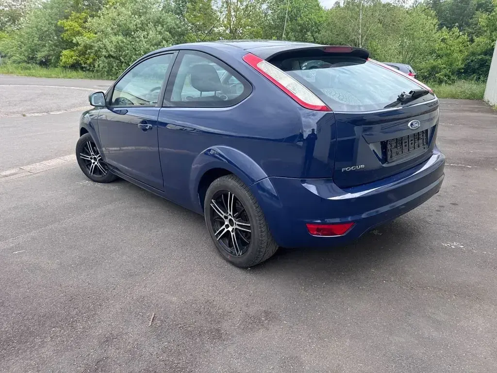 Używany Ford Focus 101 KM (74 kW) 2009 Sedan/Limuzyna