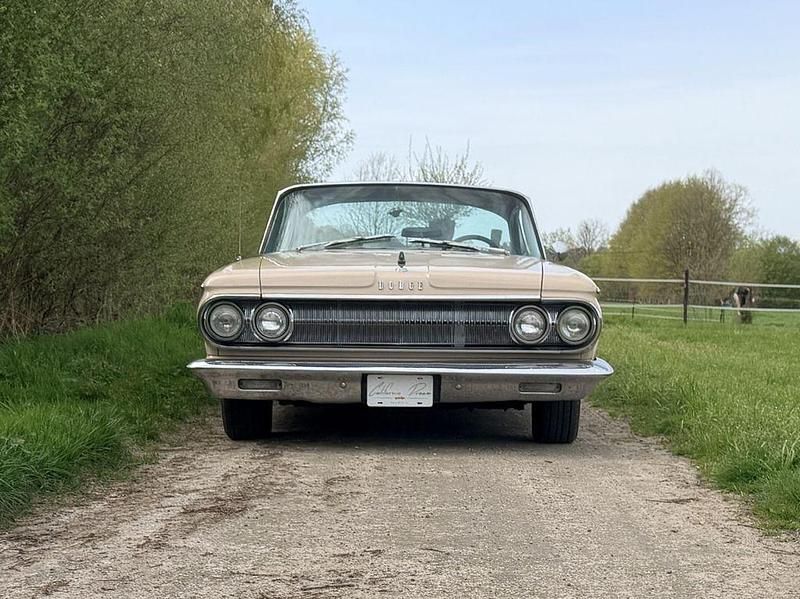 Second-hand Dodge Custom 330 CP (242 kW) 1963 Bej