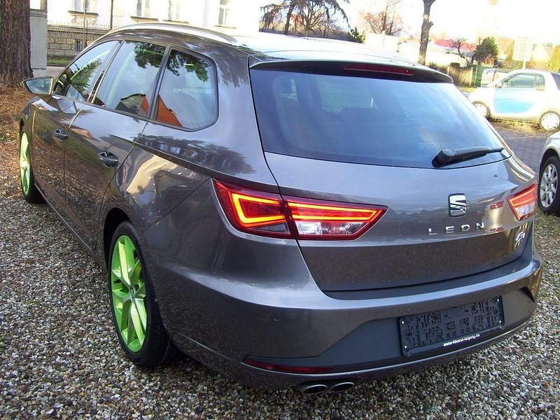 Second-hand Seat Leon ST FR 150 CP (110 kW) 2014 Gri Break