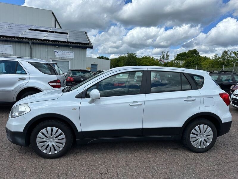 Weiß Gebraucht 2015 Suzuki SX4 S-Cross SUV | 7.499 € (Guter Preis) - Bild 1/4