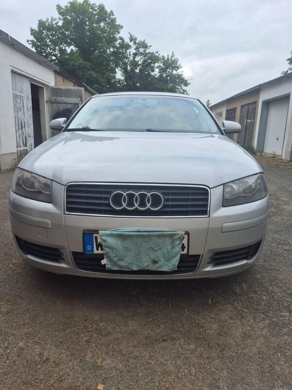 Silber Gebraucht 2004 Audi A3 Limousine | 2.100 € (Fairer Preis) - Bild 1/4