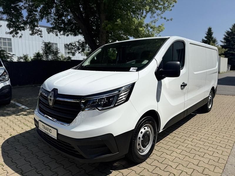 Neu Renault Trafic Komfort 150 PS (110 kW) 2025 Van / Kleinbus
