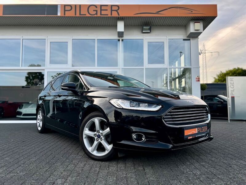 Schwarz Gebraucht 2018 Ford Mondeo Titanium Limousine | 20.990 € (Teuer) - Bild 1/4