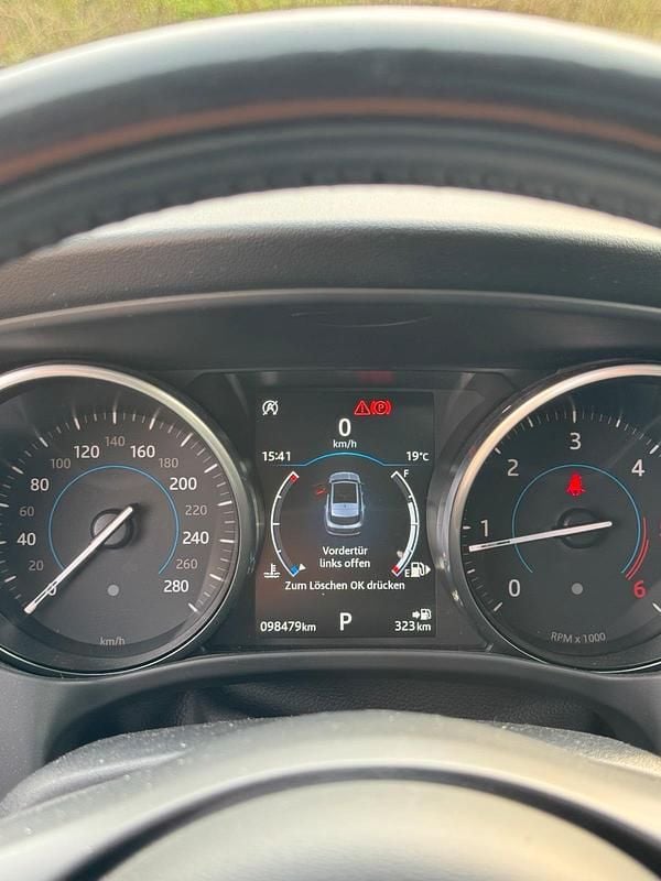 Gebraucht Jaguar F-Pace 180 PS (132 kW) 2018 Schwarz SUV