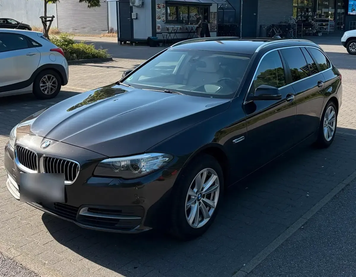 Gebraucht BMW 525 Comfort Edition 218 PS (160 kW) 2016 Braun Kombi