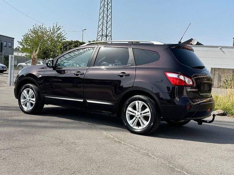 Gebraucht Nissan Qashqai +2 131 PS (96 kW) 2011 Violett SUV