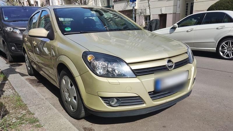 Gebraucht Opel Astra 105 PS (77 kW) 2004 Limousine