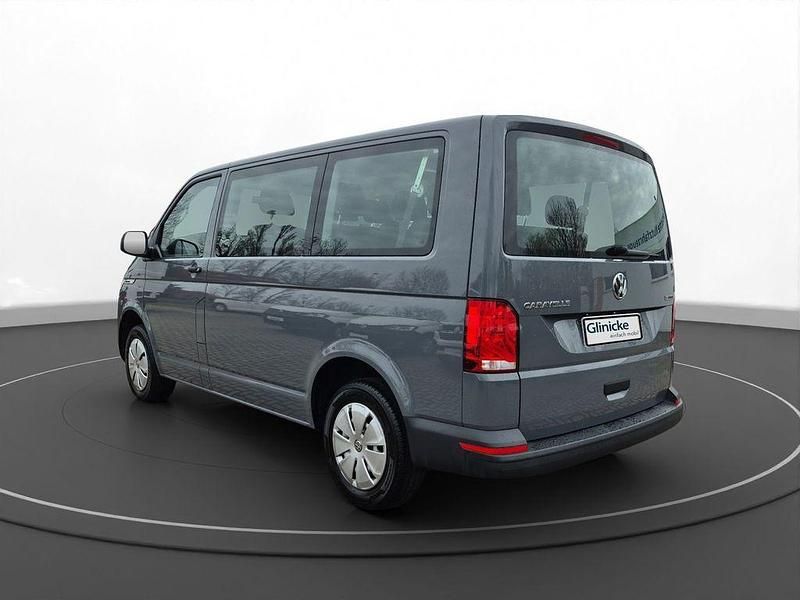 Gebraucht VW Caravelle Trendline 150 PS (110 kW) 2021 Grau Van