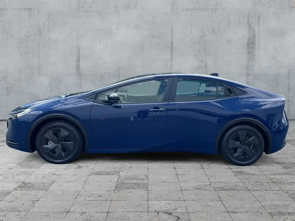 Neu Toyota Prius 223 PS (164 kW) 2025 Dark blue/ solid blue Kleinwagen