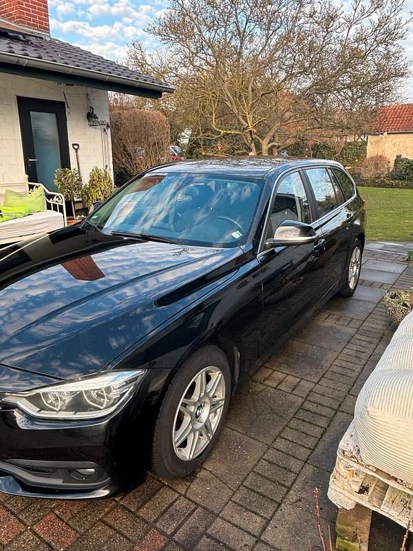 Gebraucht BMW 320 190 PS (139 kW) 2017 Schwarz Kombi