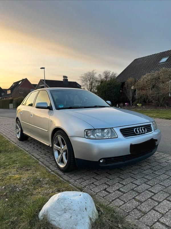 Gebraucht Audi A3 130 PS (95 kW) 2003 Silber Kleinwagen