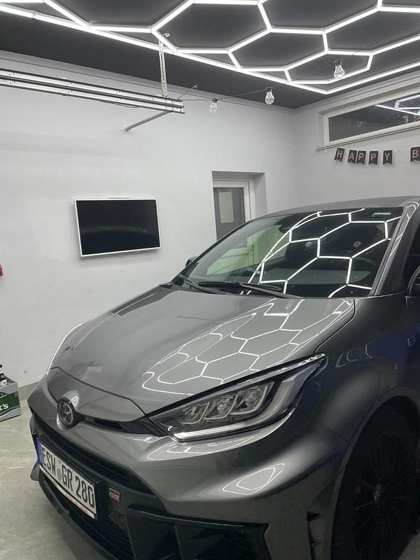 Gebraucht Toyota Yaris 280 PS (205 kW) 2024 Grau Kleinwagen