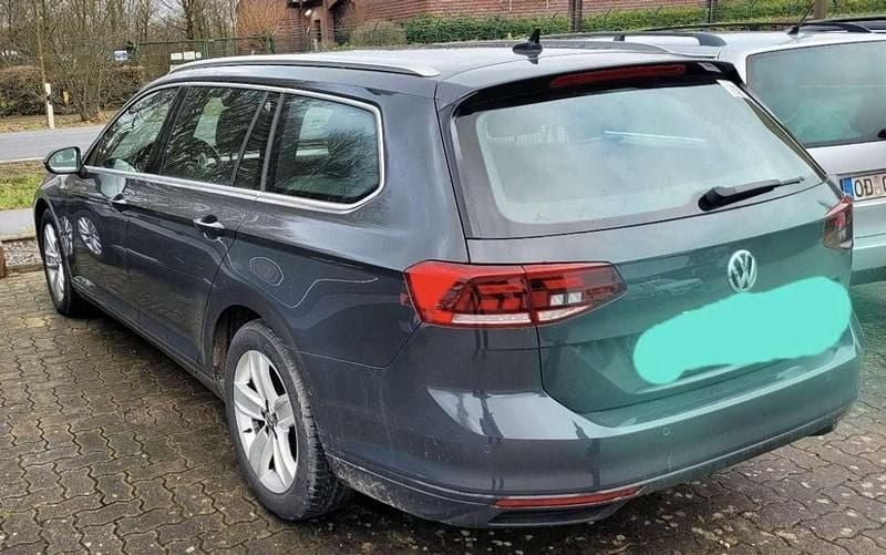 Gebraucht 2019 VW Passat Highline Kombi | 17.599 € (Guter Preis) - Bild 1/4