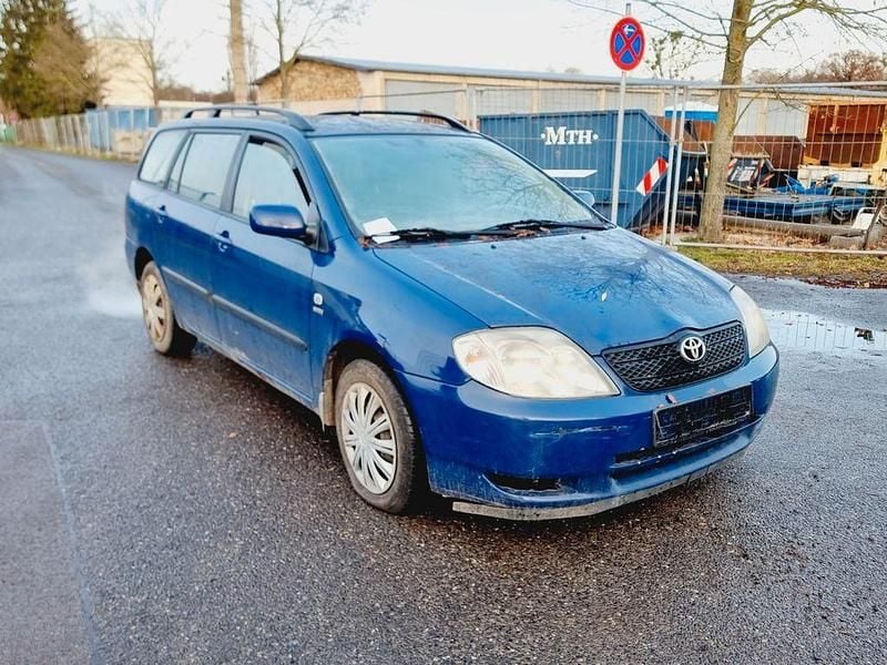 Gebraucht Toyota Corolla 110 PS (80 kW) 2003 Blau Kombi