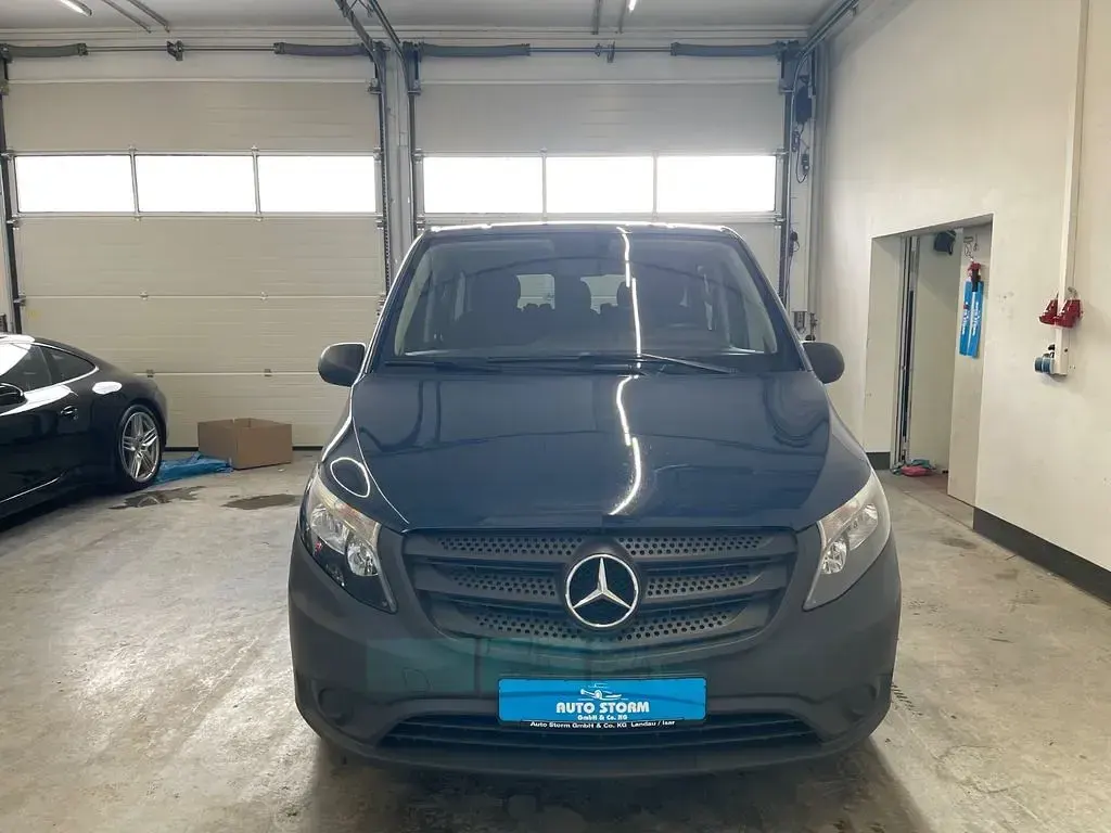 Gebraucht Mercedes Vito 136 PS (100 kW) 2023 Stahlblau Van