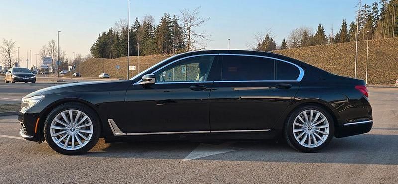 Gebraucht BMW 740L 326 PS (239 kW) 2018 Schwarz Limousine