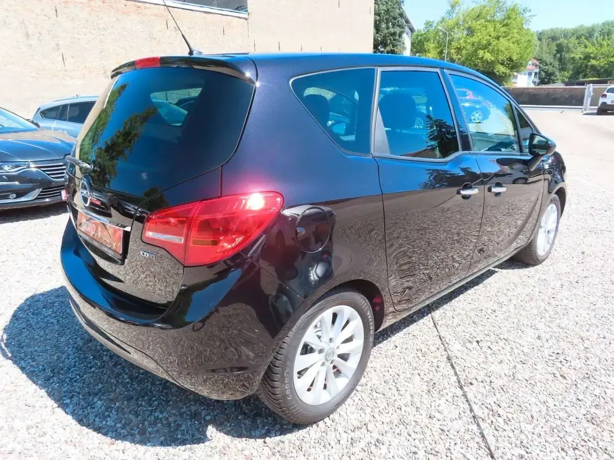 Gebraucht Opel Meriva 101 PS (74 kW) 2010 Saphirschwarz mineraleffekt Van / Kleinbus