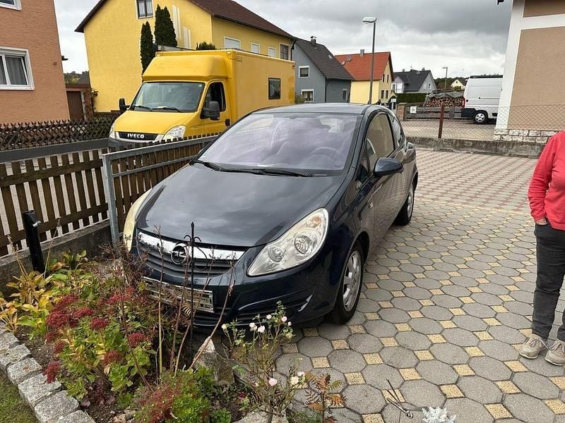 Blau Gebraucht 2008 Opel Corsa Edition Limousine | 1.500 € (Superpreis) - Bild 1/4