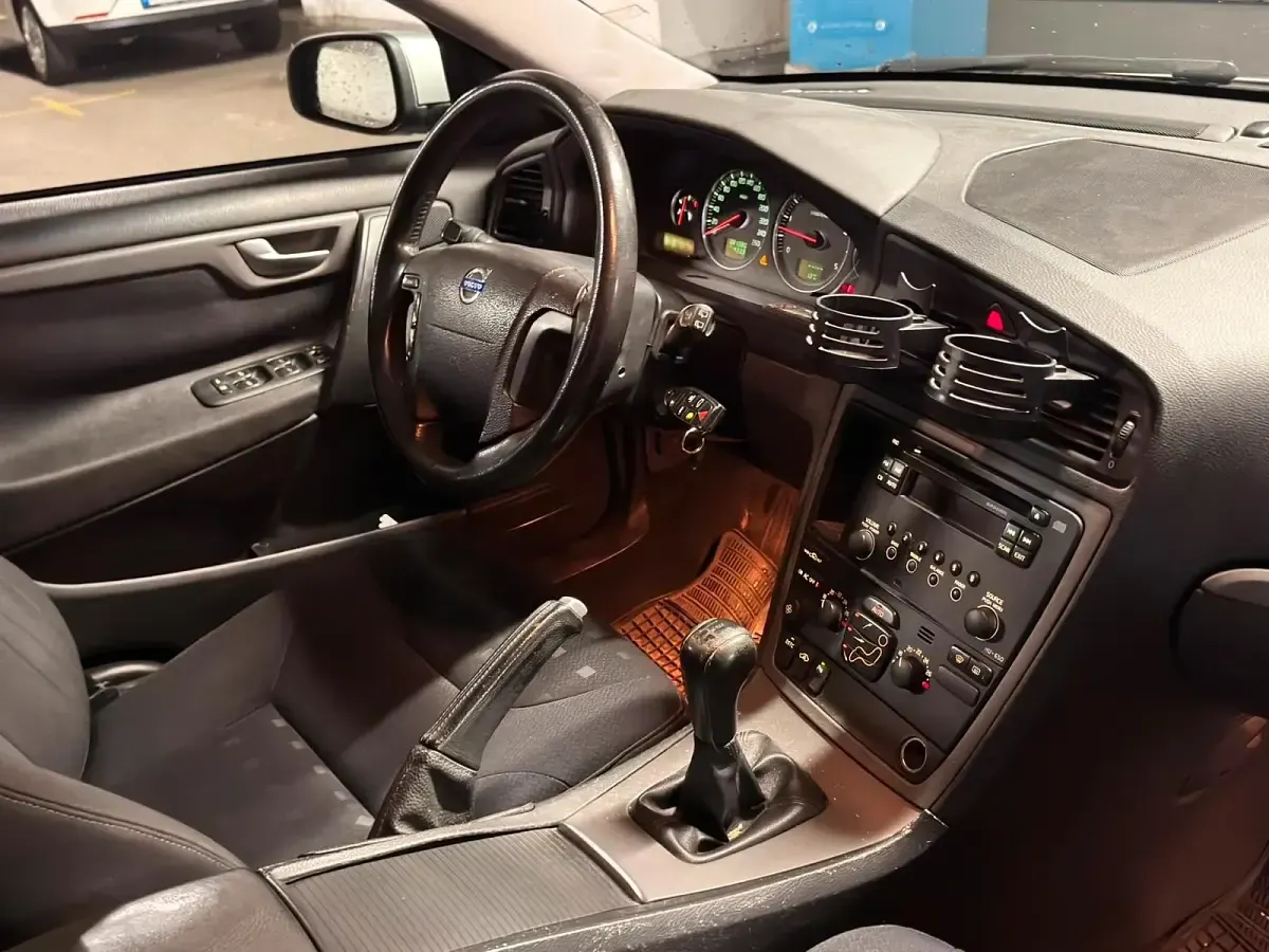 Gebraucht Volvo V70 163 PS (119 kW) 2005 Silber Kombi