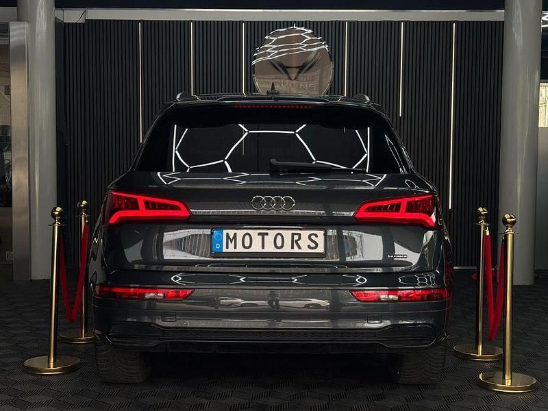 Gebraucht Audi Q5 S-Line 245 PS (180 kW) 2019 Grau SUV